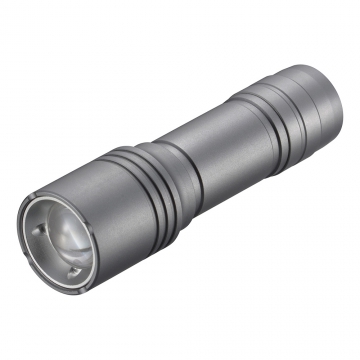 LEDフラッシュライト 700ルーメン [品番]08-1094